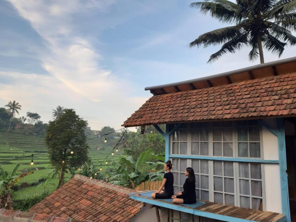 Kai Swargaloka Hotel Bandung Esterno foto
