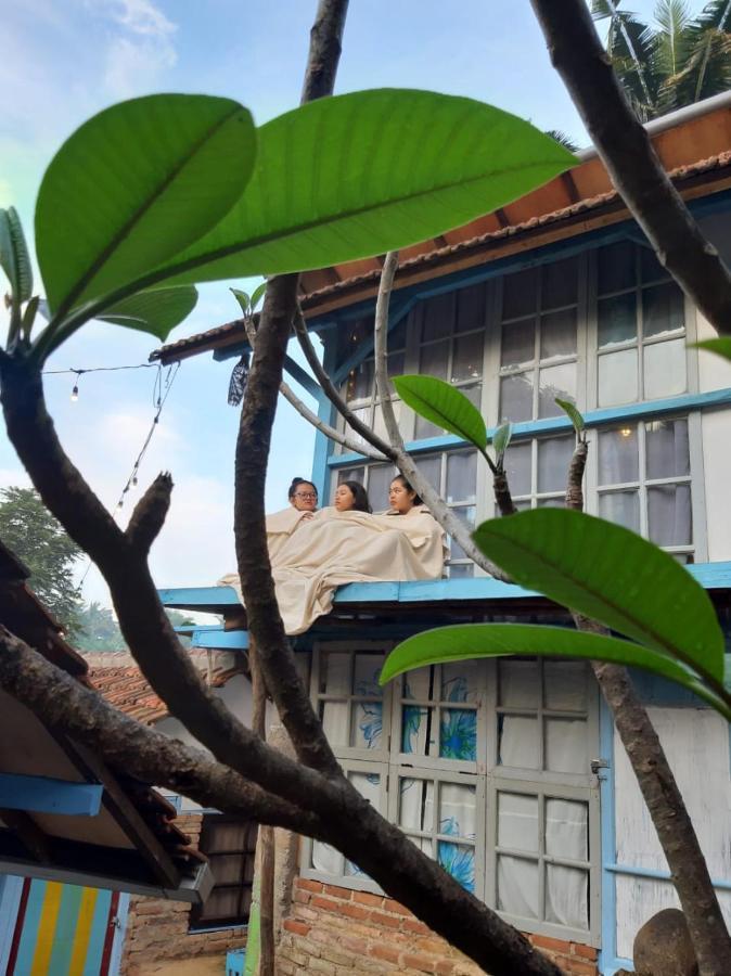 Kai Swargaloka Hotel Bandung Esterno foto